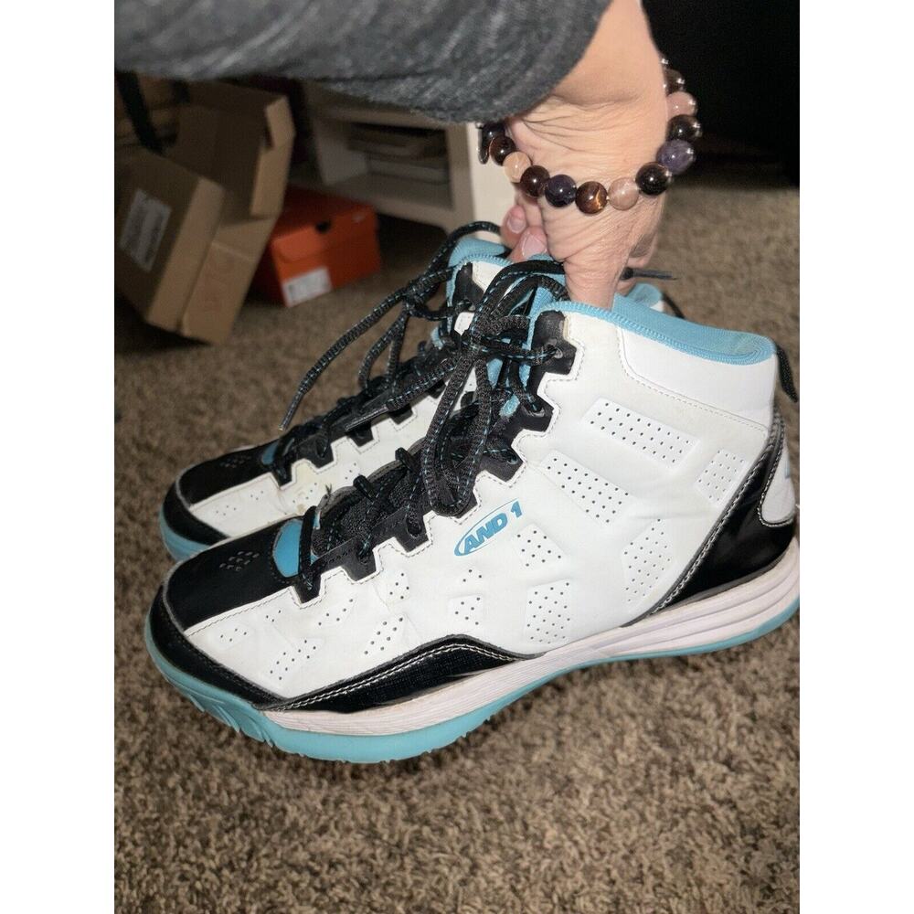 Andi Adult Sz. 7 Blue & White Classic High Top Basketball Sneakers.